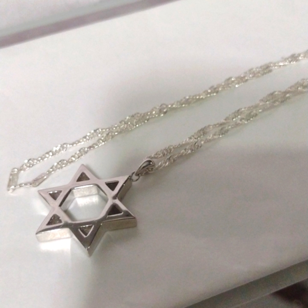 Star of David .925 Solid Sterling Silver 9.75 gms - Picture 3 of 8
